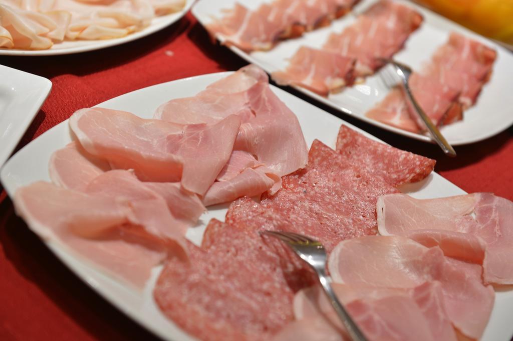 会议酒店 利维尼奥 外观 照片